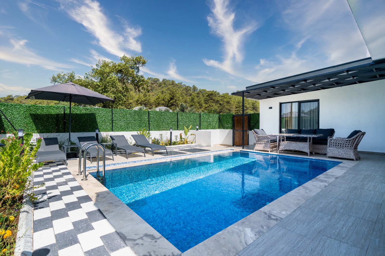 Ölüdeniz’de Villa Tatili: Mavi Lagün ve Özel Havuz Keyfi